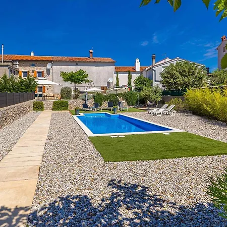 Vikendica With Pool In Brzac-insel Krk 54131